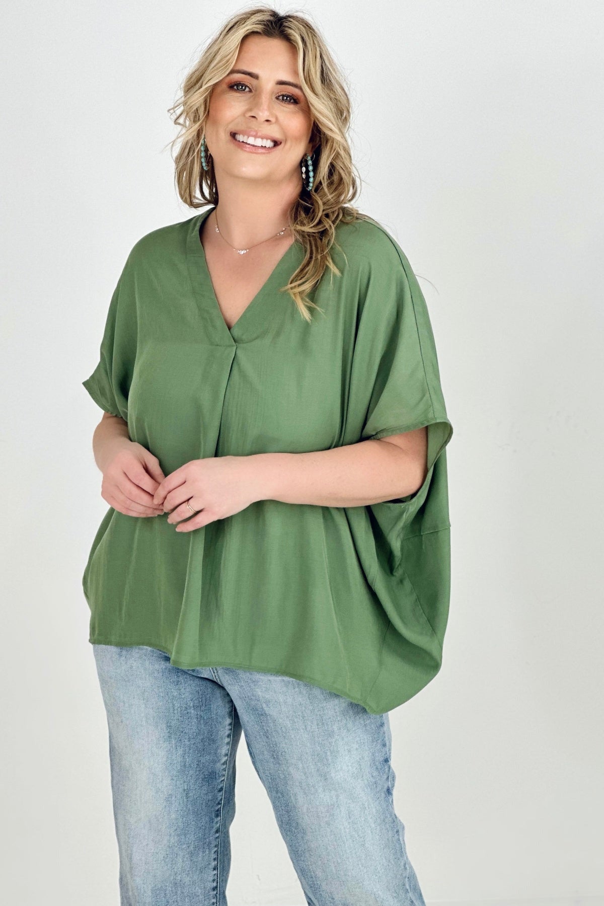 Easel Dolman Sleeve Loose Fit Tunic